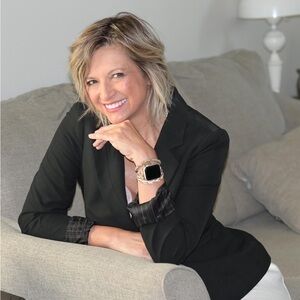 Meet your Posher, Donnice